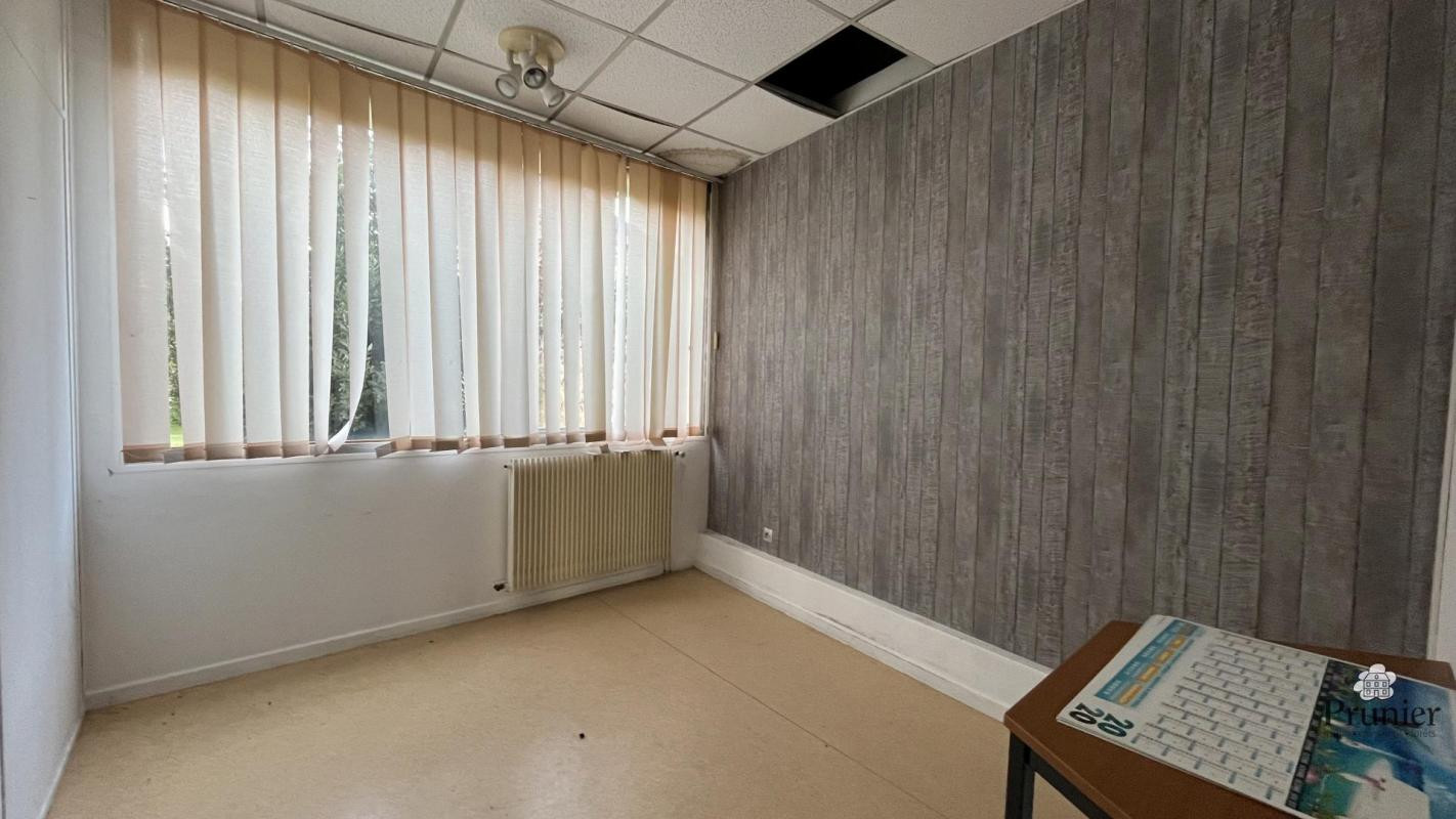 Immeuble commercial et d'habitation à vendre en centre ville