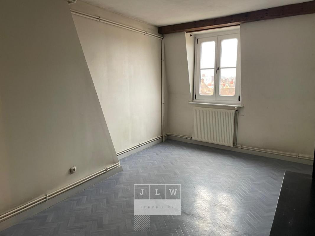 Investissement Place Louise de Bettignies