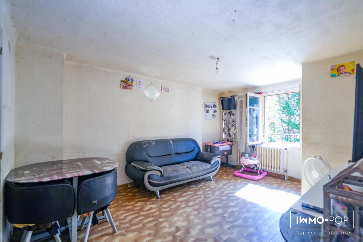 Immeuble de 260m2 à Puy-l'Evêque