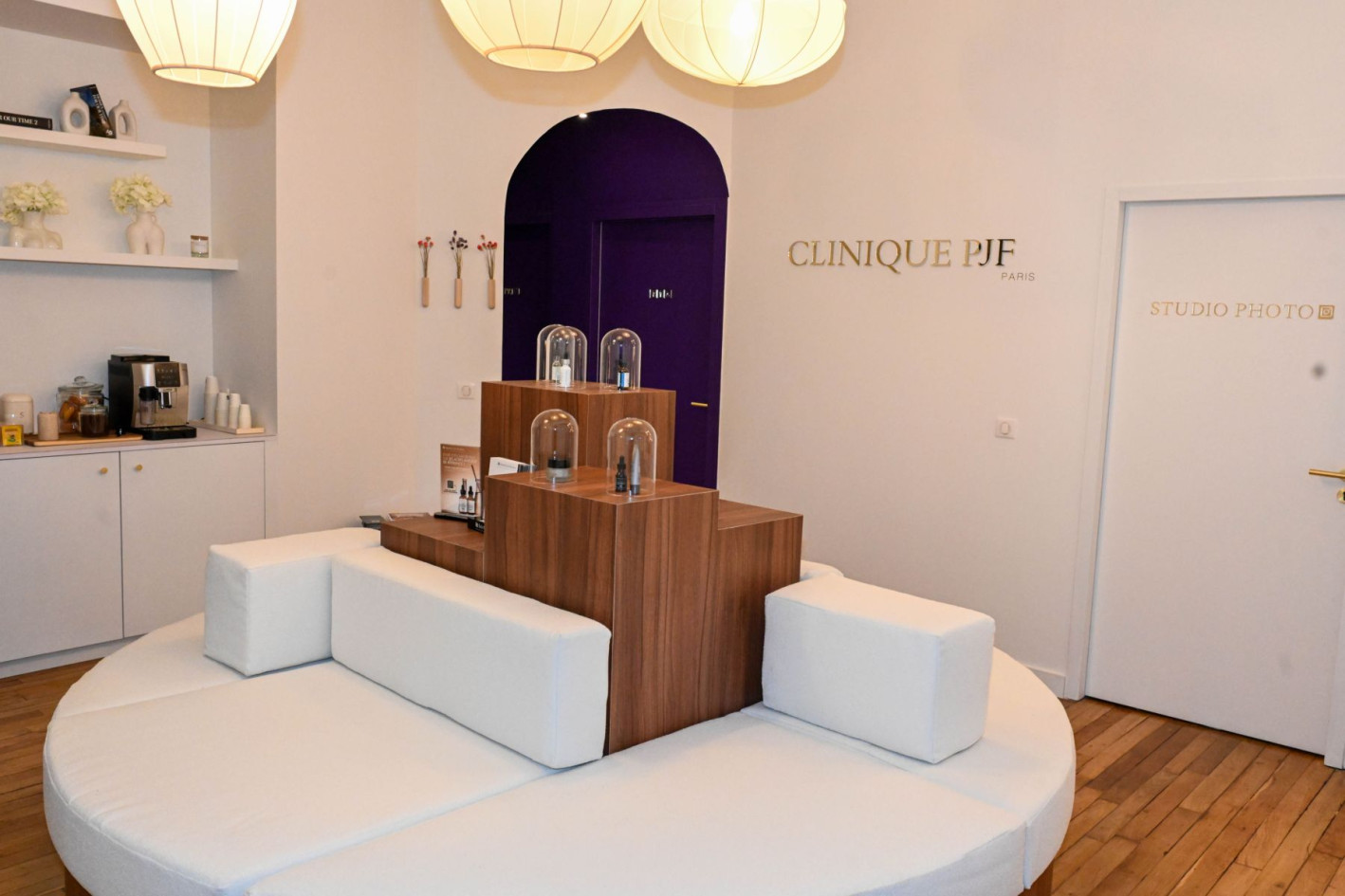LOCATION LES JEUDIS - 1500 EUROS ( possibilité demi-journée )