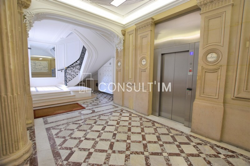 A louer bureaux dans un immeuble de standing