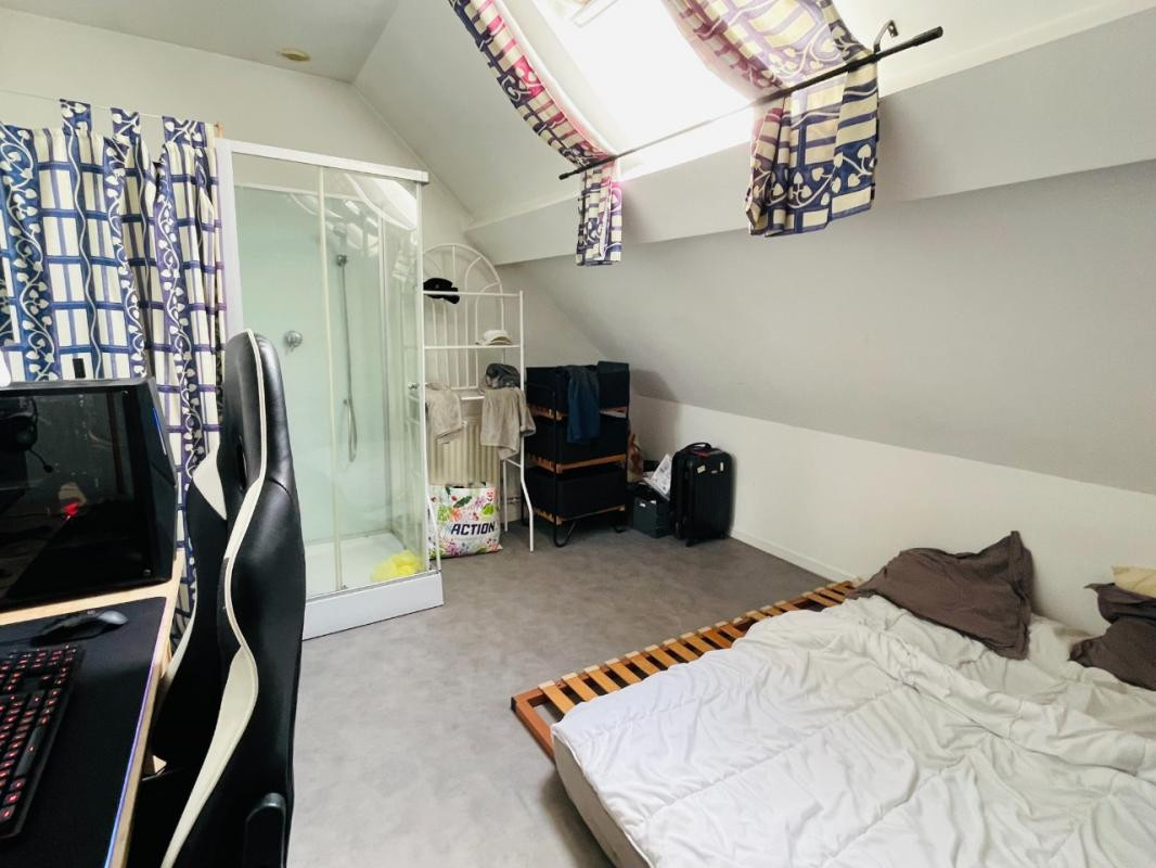 Immeuble : 1 studio et 4 chambres en meublé - BETHUNE