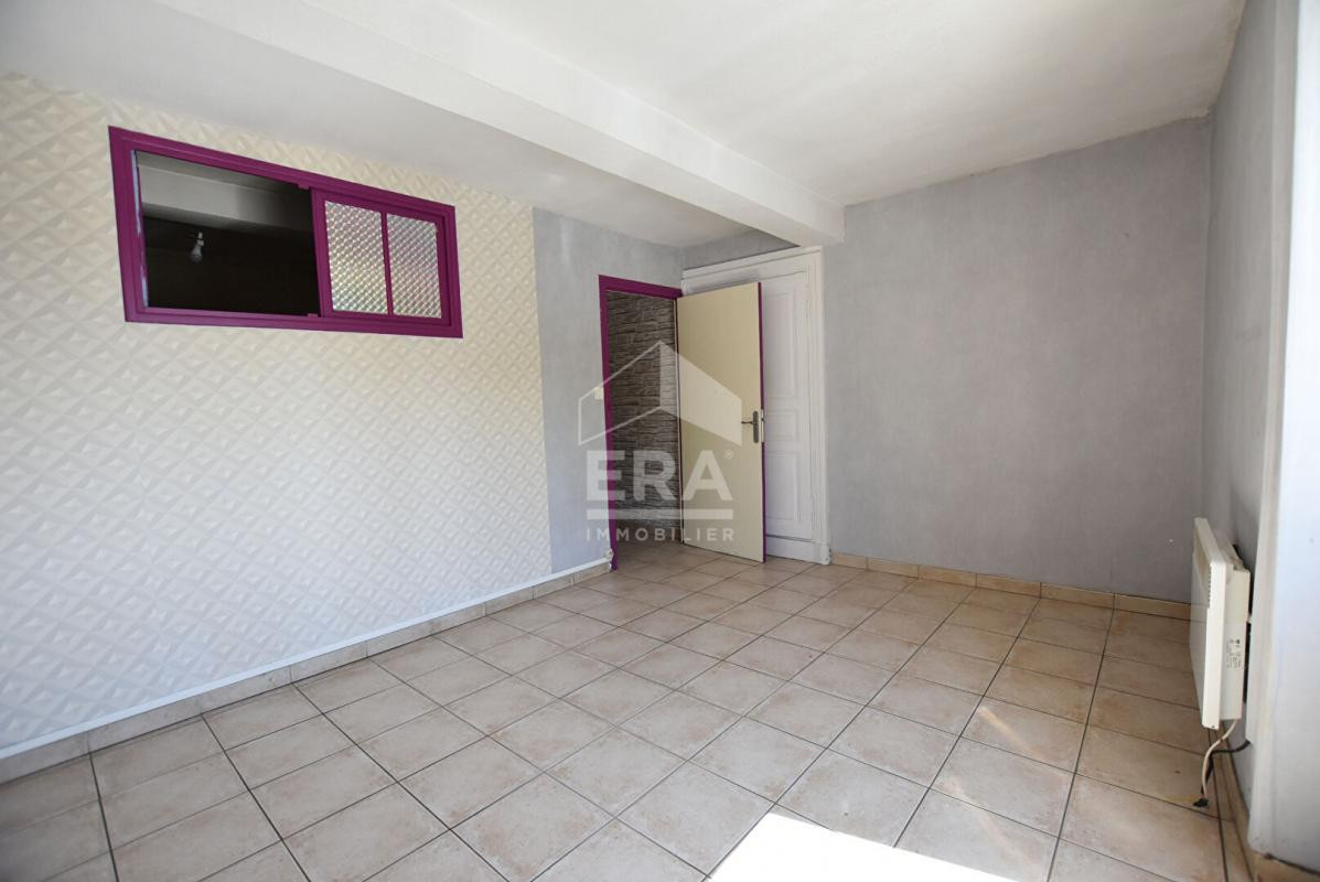 Immeuble, dépendances et terrain à vendre - Iguerande