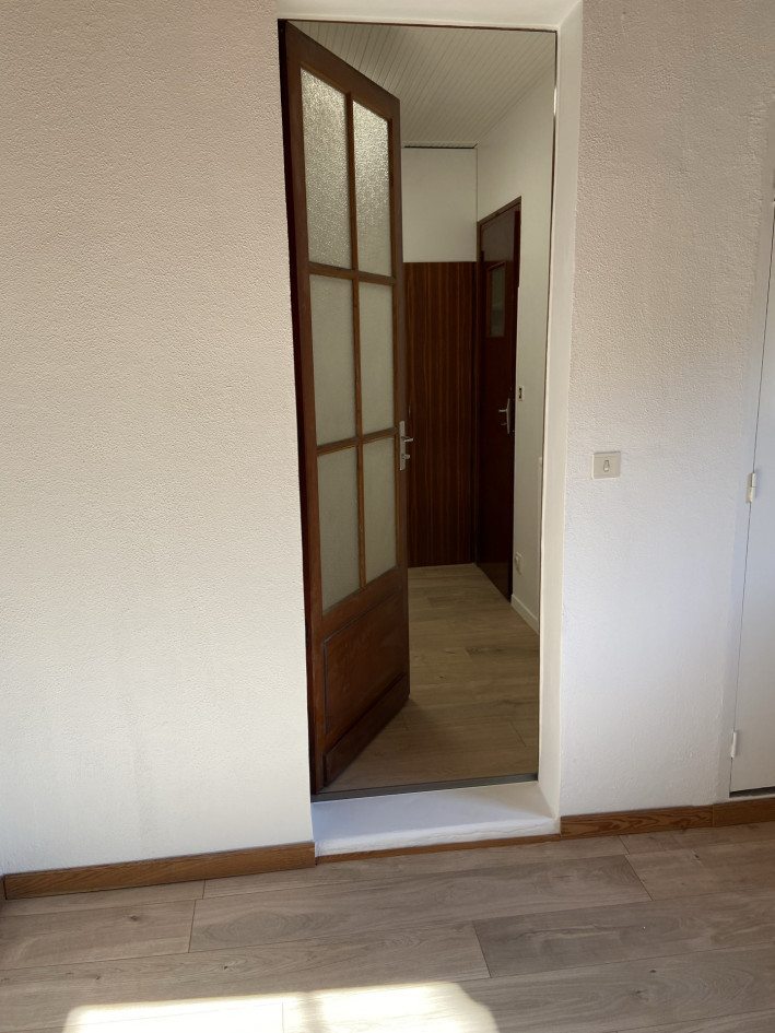 Local de 3 pièces (55m2)