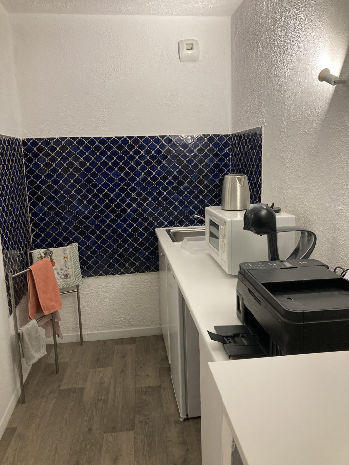 A louer un pièce dans cabinet de groupe