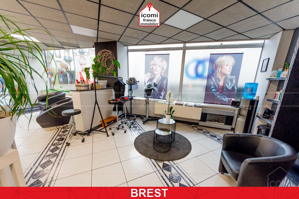 FINISTERE - Brest (29200) - A VENDRE - FOND DE COMMERCE 77M²  - BEL EMPLACEMENT - SALON DE COIFFURE - NOMBREUSES POSSIBILITES