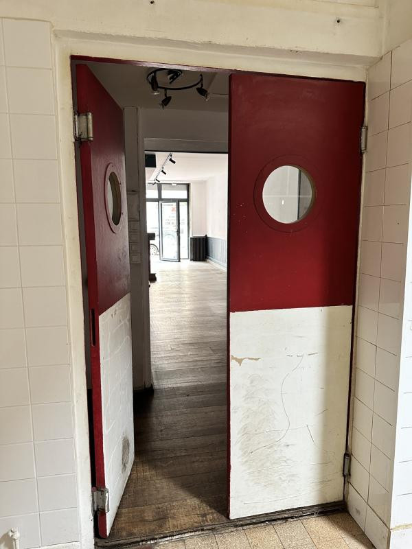 LOCAL COMMERCIAL 20 AV. ALPHONSE BAUDIN 77 m²