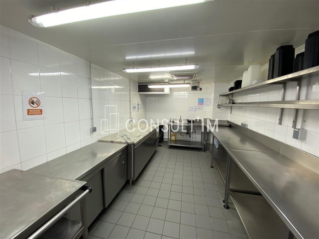 A louer, grande cuisine de 426m²