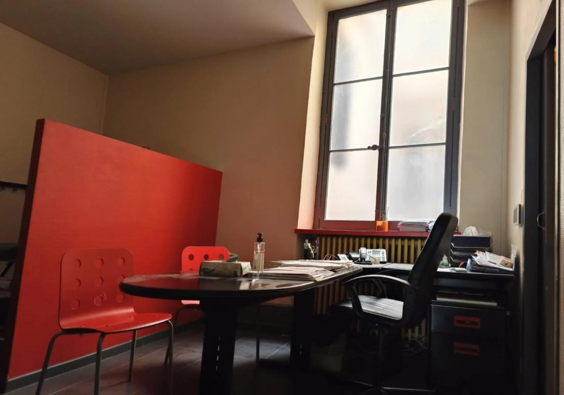 Murs Commerciaux - 72 m² - Les Pentes - Lyon 1