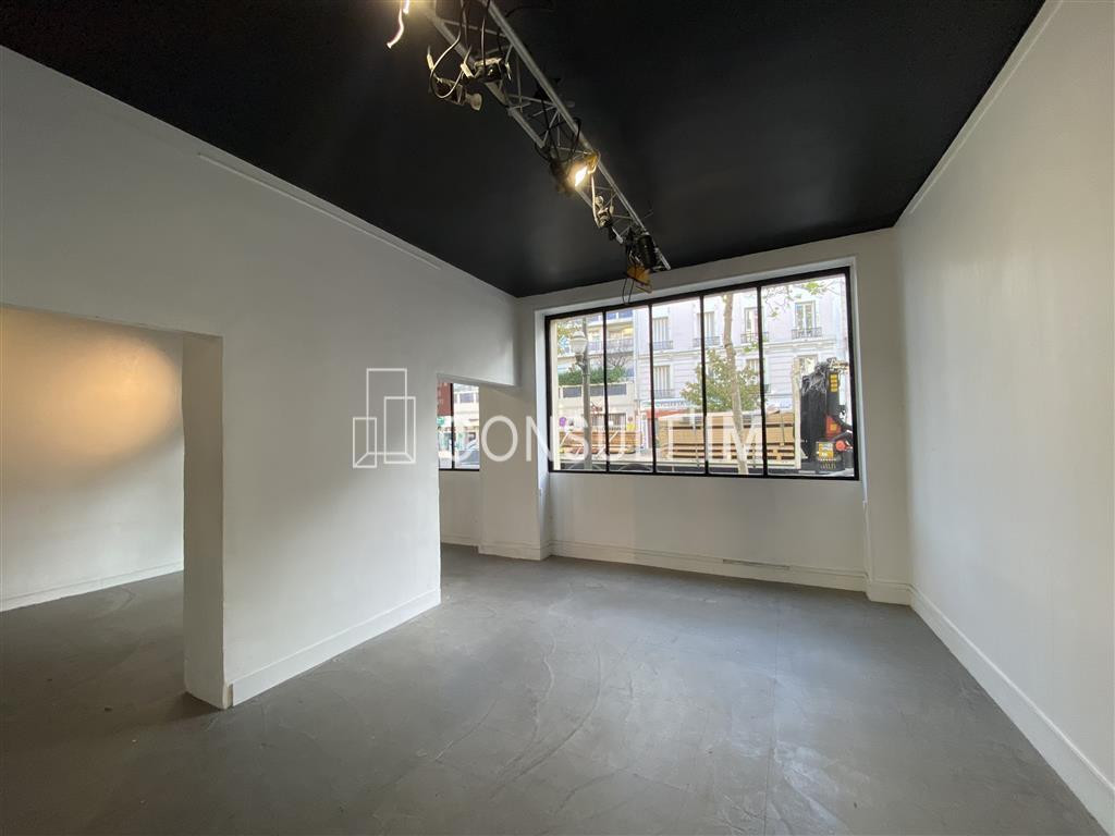 A louer bureaux avec vitrine