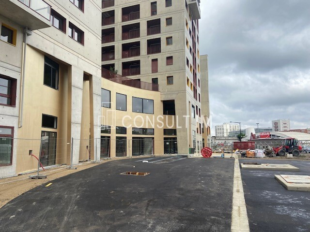 A Louer Cellules commerciales neuves Ivry sur Seine