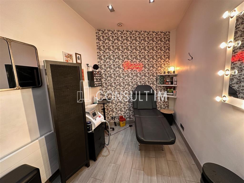 Proche de la Rue de Passy, une boutique de 44 m² à louer en très bon état