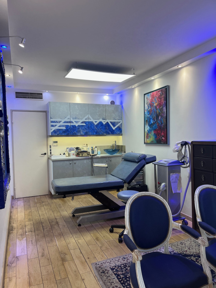 📍 Offre de Location – Cabinet / Bureau Médical (Paris 16ᵉ – Alma-Marceau)