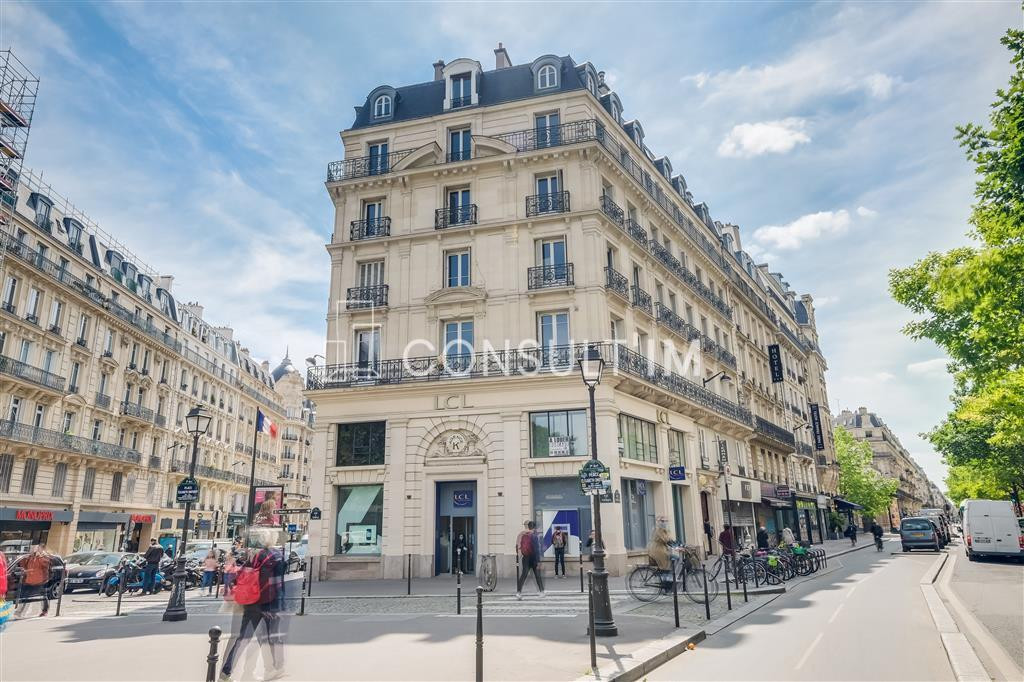 Bureaux lumineux avec vue dégagée et distribution rationnelle