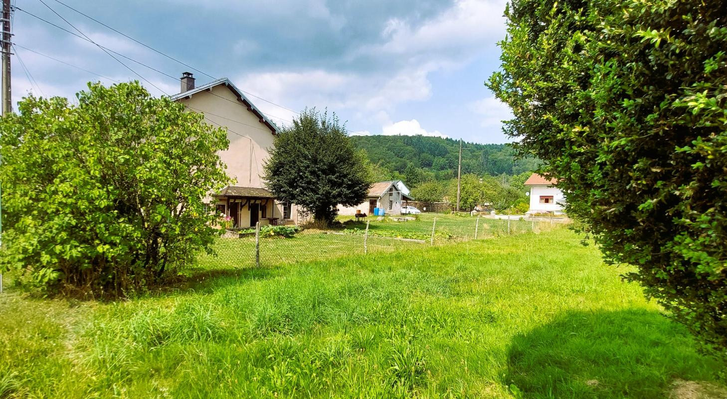 130KM de BALE/SAINT LOUIS - 1000 ETANGS - ANCIENNE FERME 200 M² HAB. - DEPENDANCES - Village 350hab. (350)