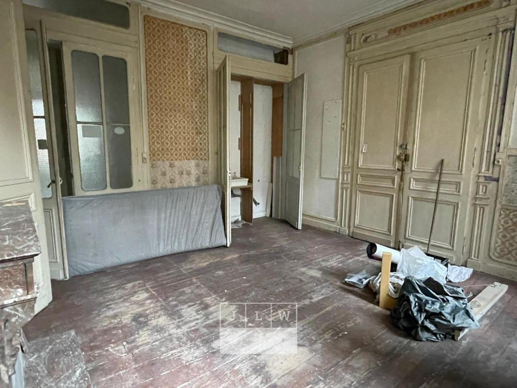 Investissement Place Louise de Bettignies