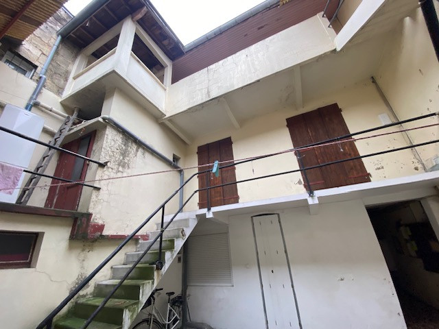 Immeuble 260m² de 9 lots + 1 garage