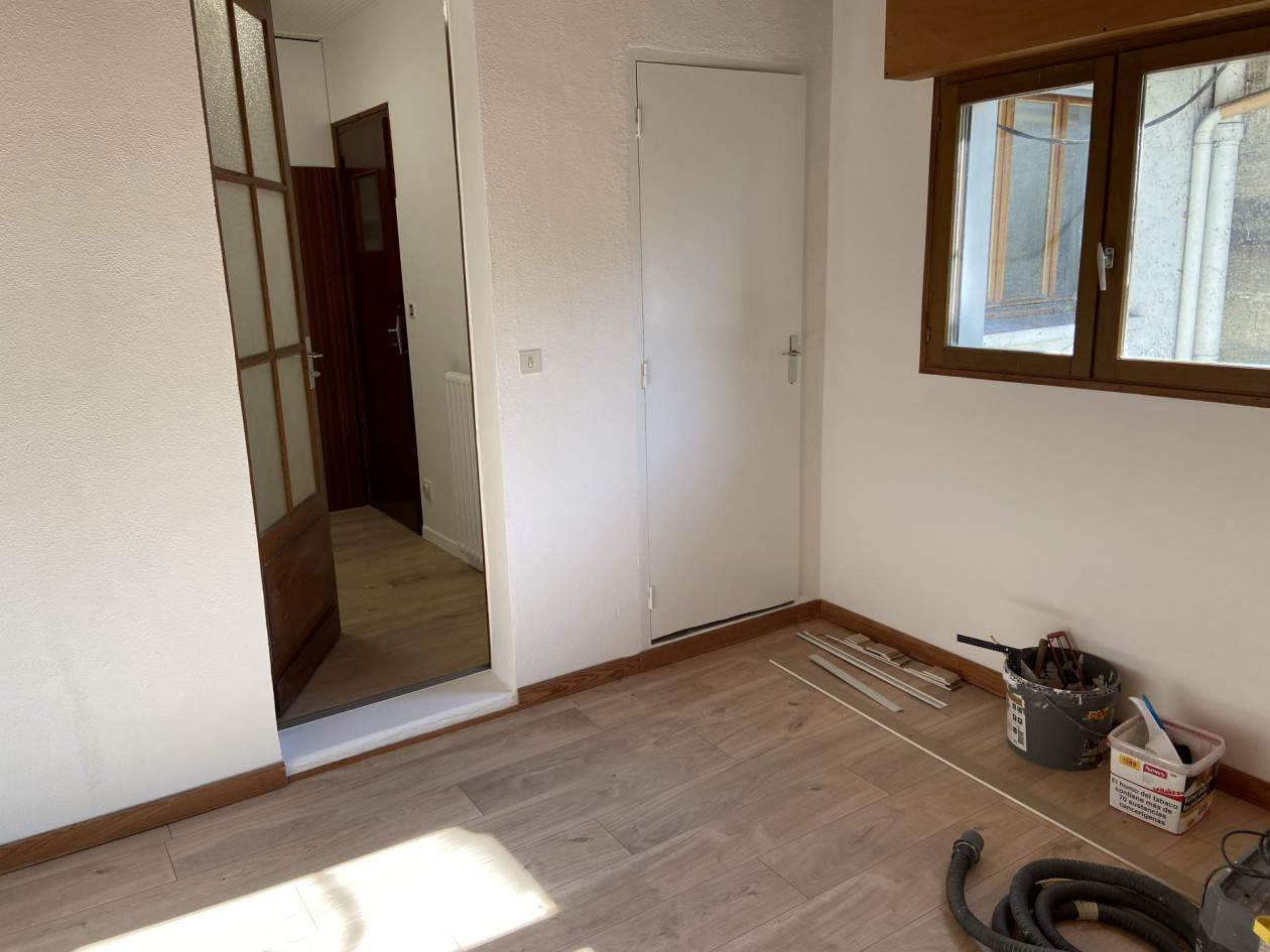 Local de 3 pièces (55m2)