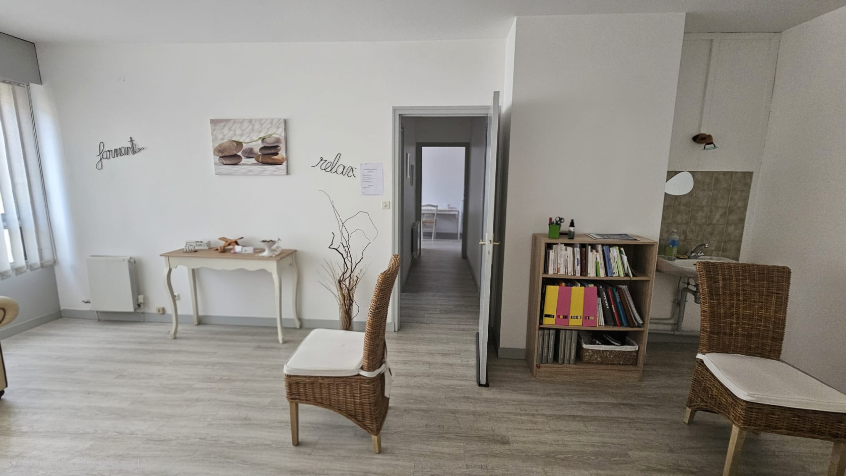 Local professionnel+parking en sous-sol