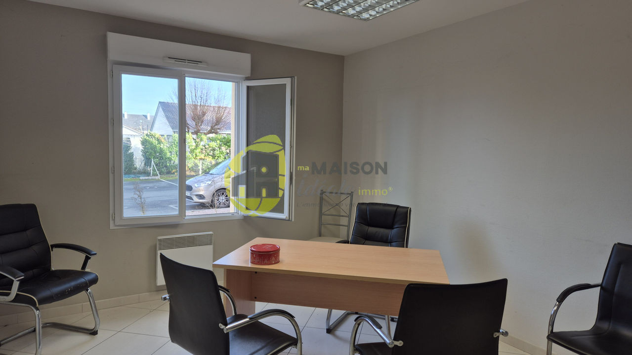 Local professionnel 476 m2 Saint-Doulchard