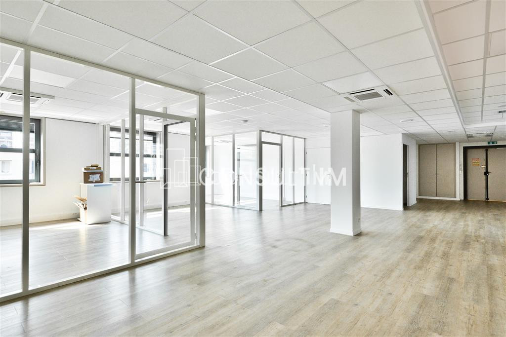 Surface de bureaux  de 795 m² non divisible à vendre dans un immeuble de bon standing