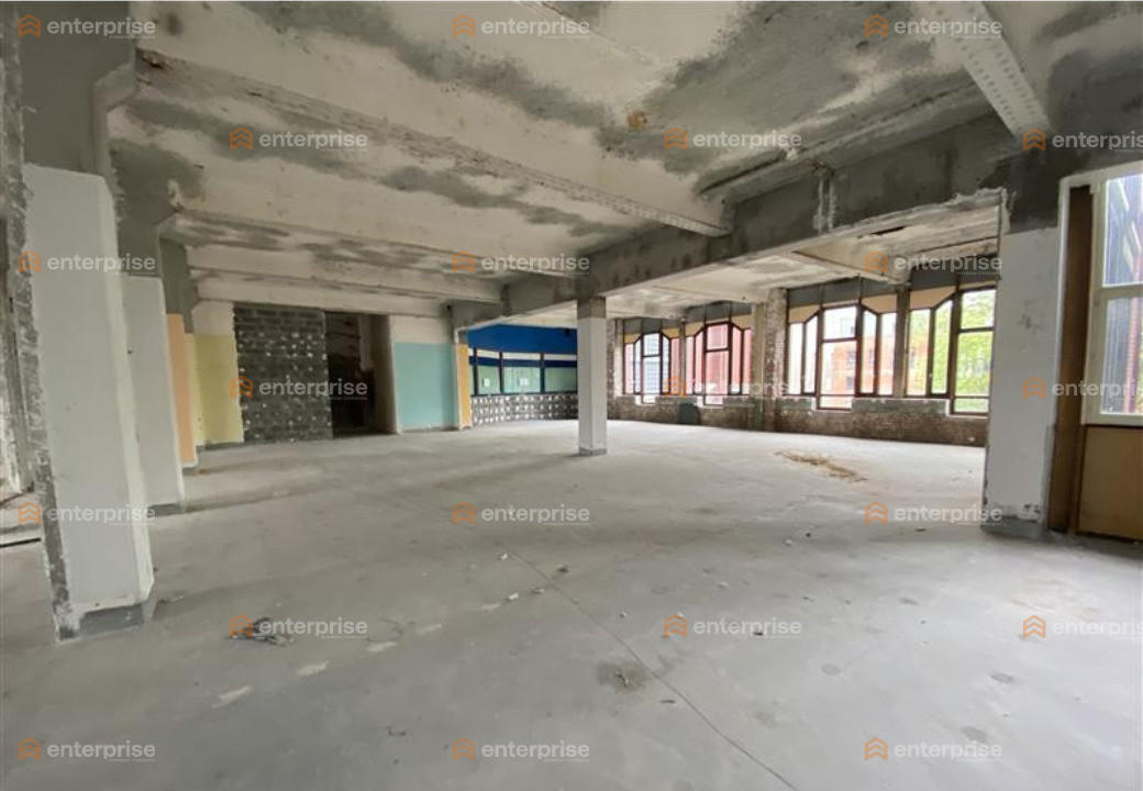 A VENDRE - BUREAUX + PARKING - 2000M2 - LILLE -