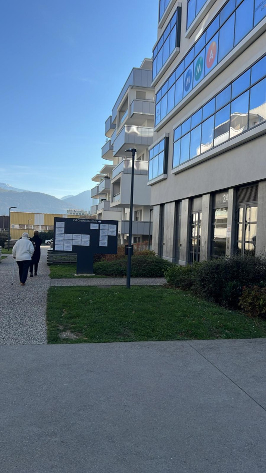 local professionnel neuf Meylan quartier INOVALLEE