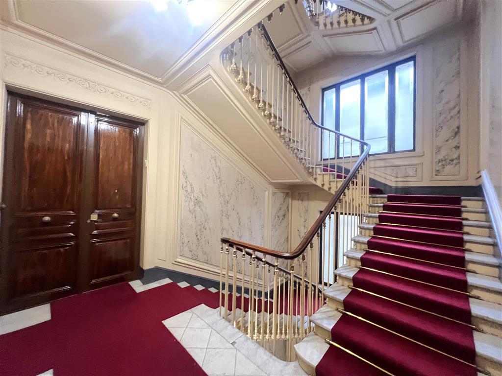 Bureaux de haut standing à louer à proximité de l'Arc de Triomphe