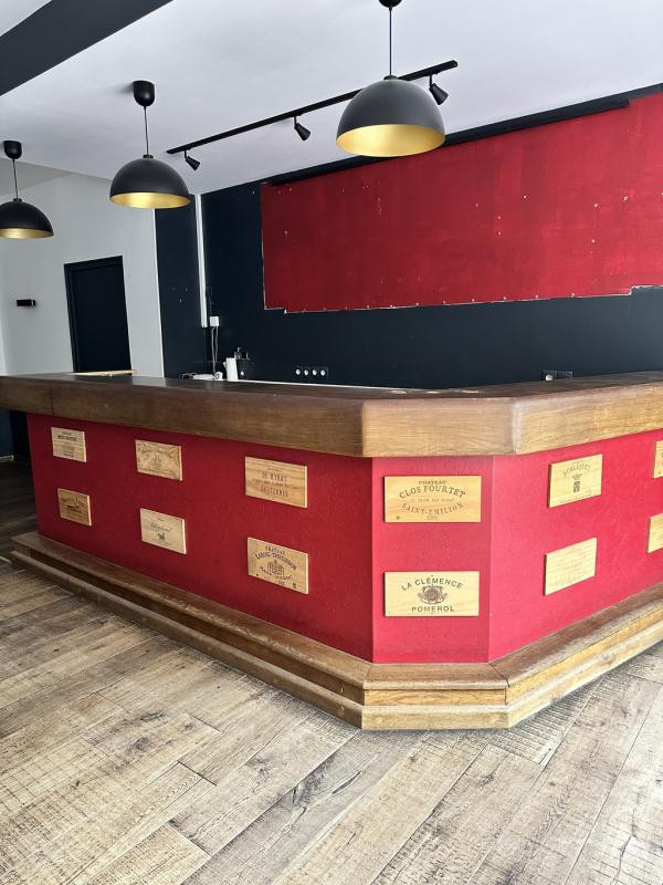 LOCAL COMMERCIAL 20 AV. ALPHONSE BAUDIN 77 m²