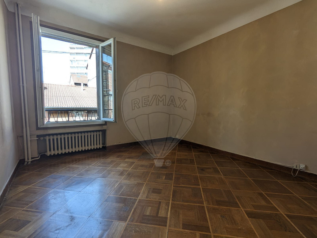 Immeuble 6 chambre(s) à vendre