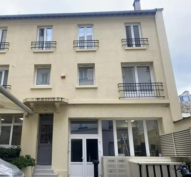 Immeuble moderne de bon standing