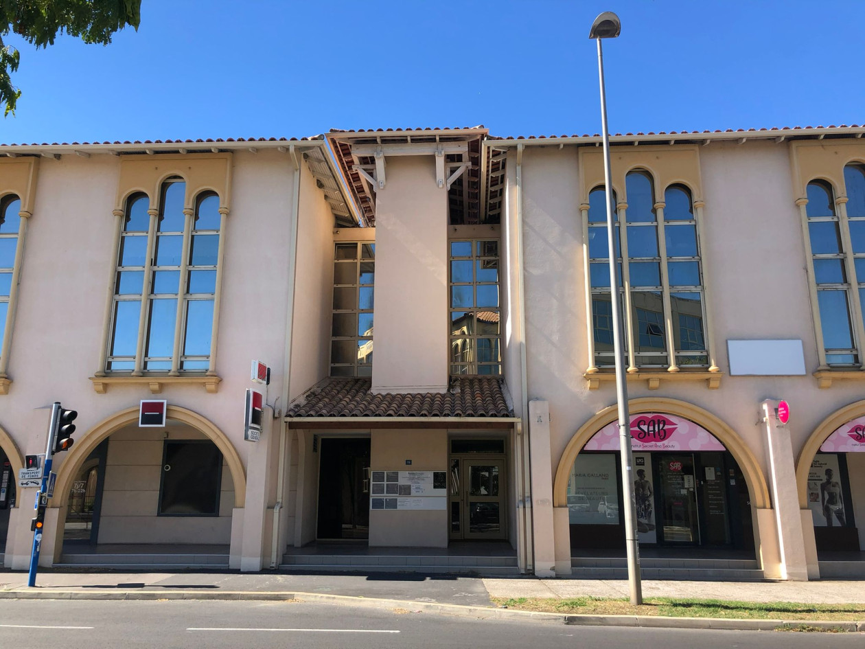 Loue local profession médicale et paramédicale dans centre de santé à Lattes