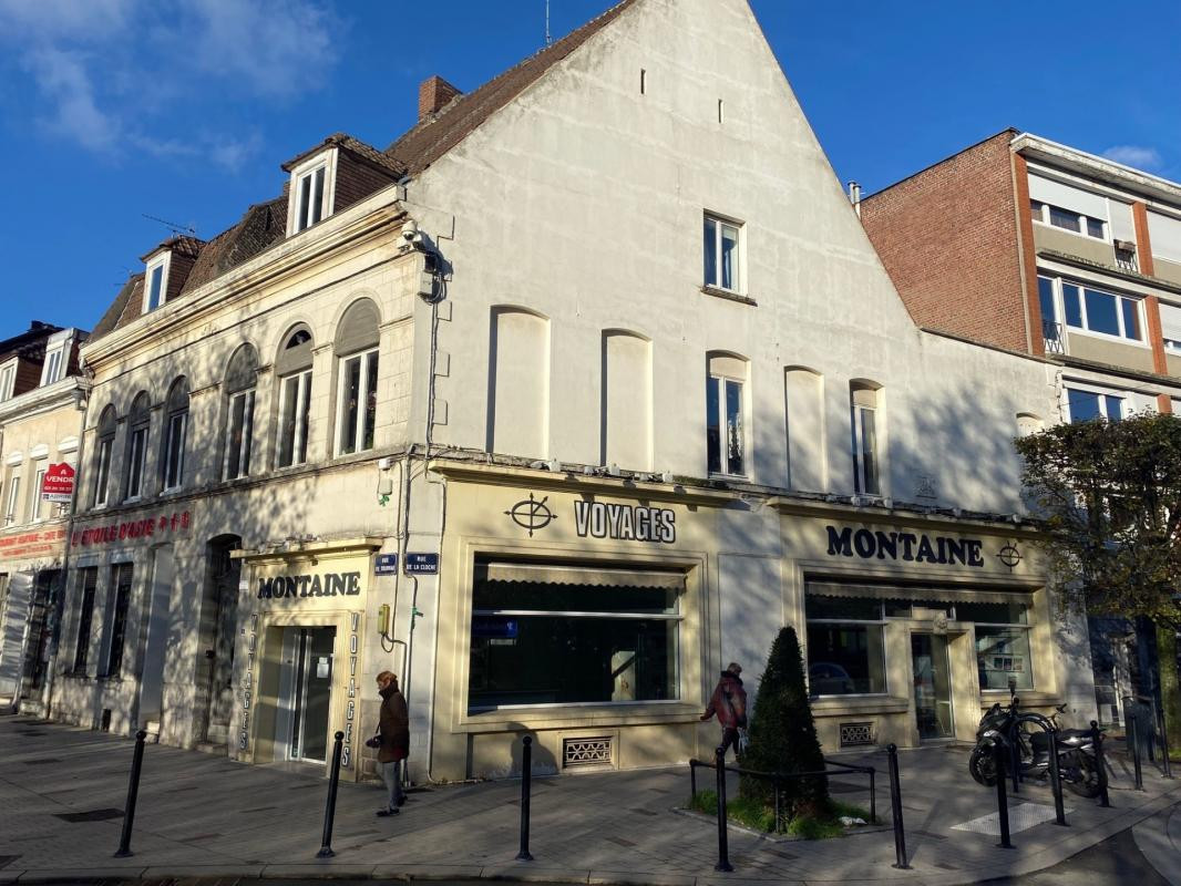 Exclusivité - immeuble commercial emplacement de premier ordre au pied de Auchan city
