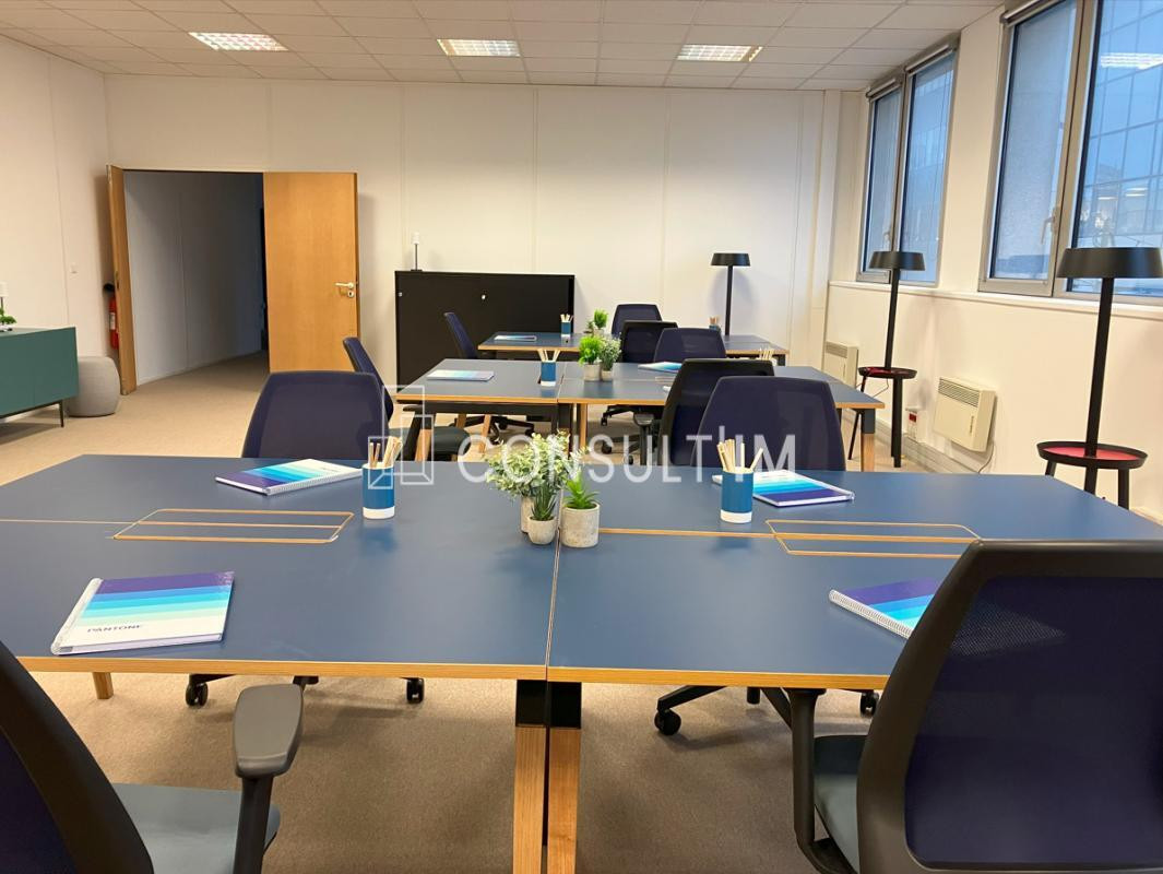 Bureaux dans un parc d'activité à louer