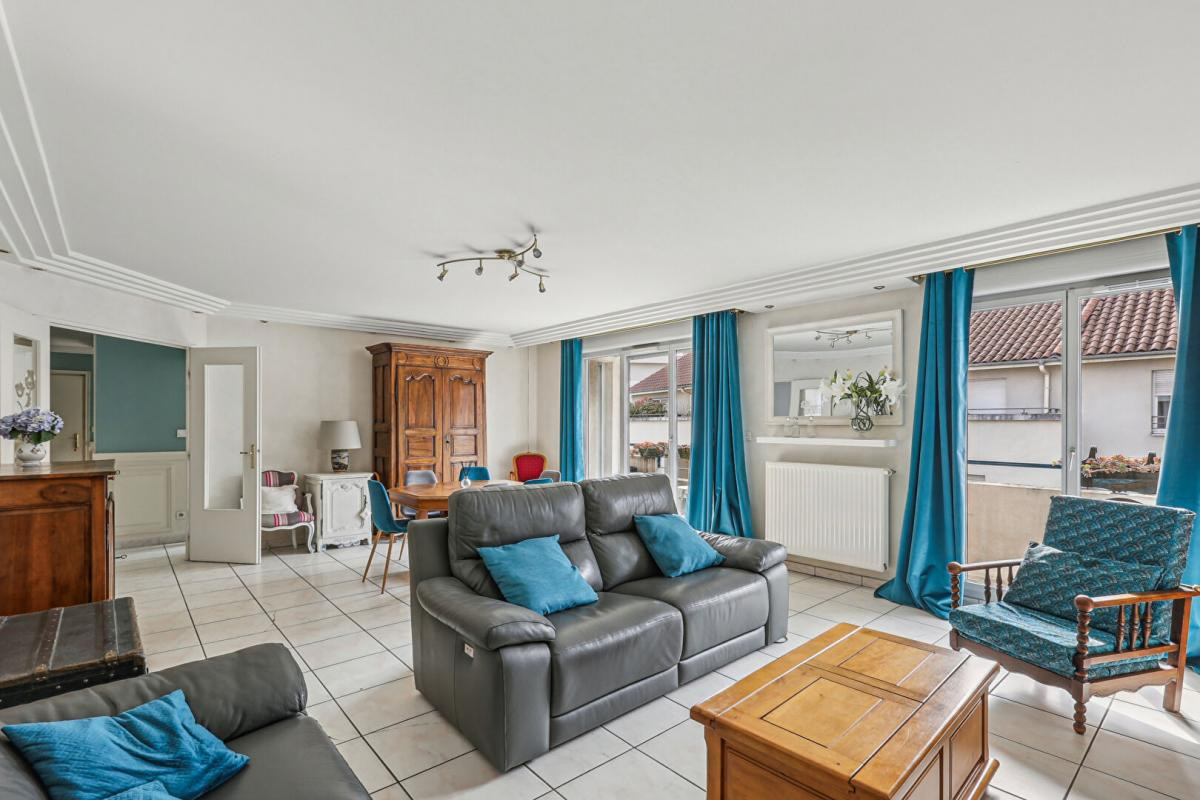 local porfessionnel Villeurbanne 5 pièce(s) 140 m2