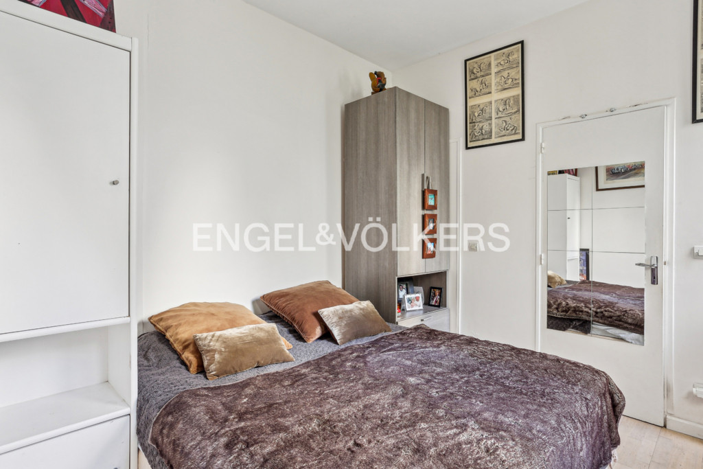 Batignolles-Mairie du 17e - Appartement-local 3 pièces 65m²
