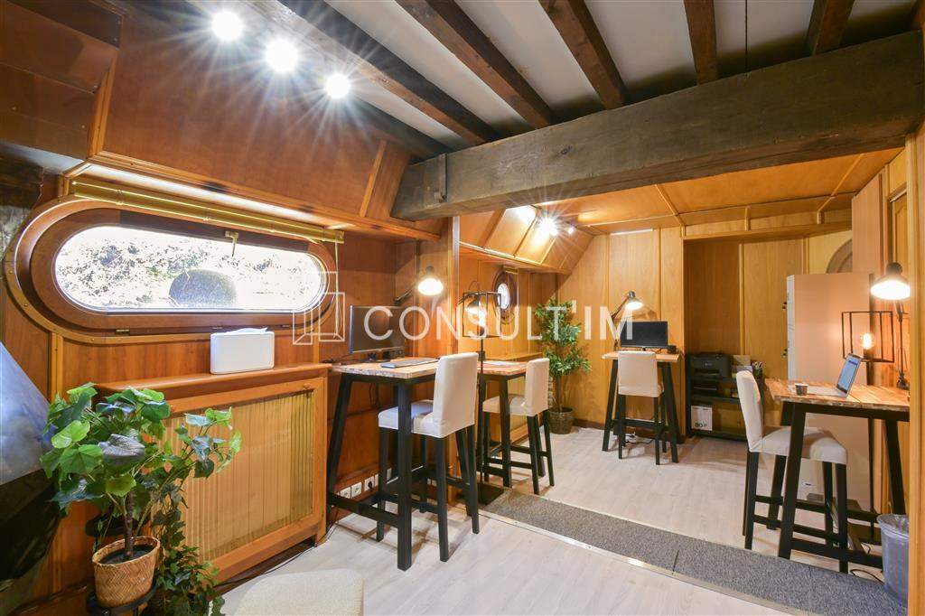 Prestation de services sur une Péniche avec terrasse aménagée !