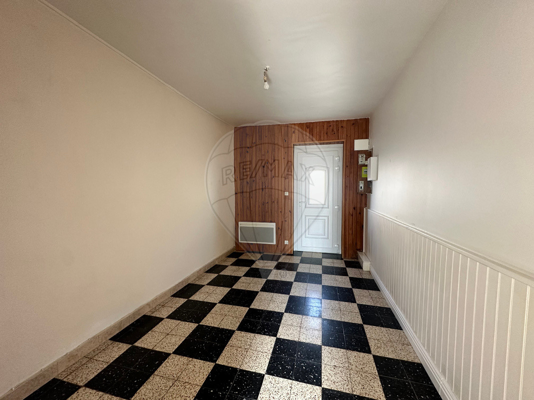 Immeuble 7 chambre(s) à vendre