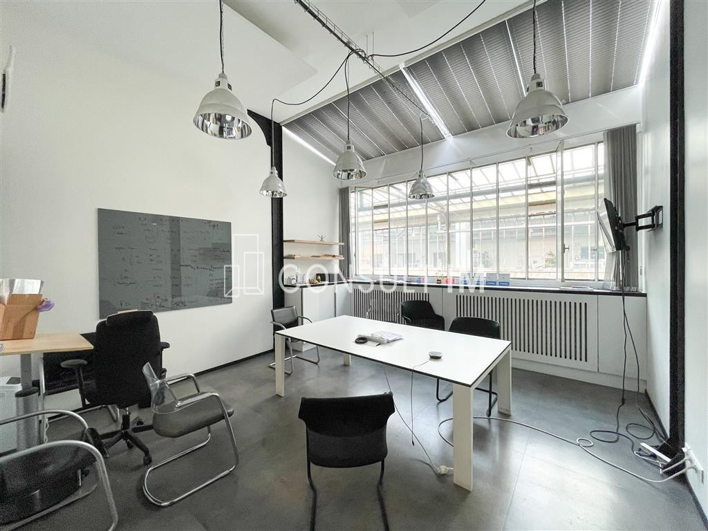 A louer bureaux style loft aux pieds de la place République