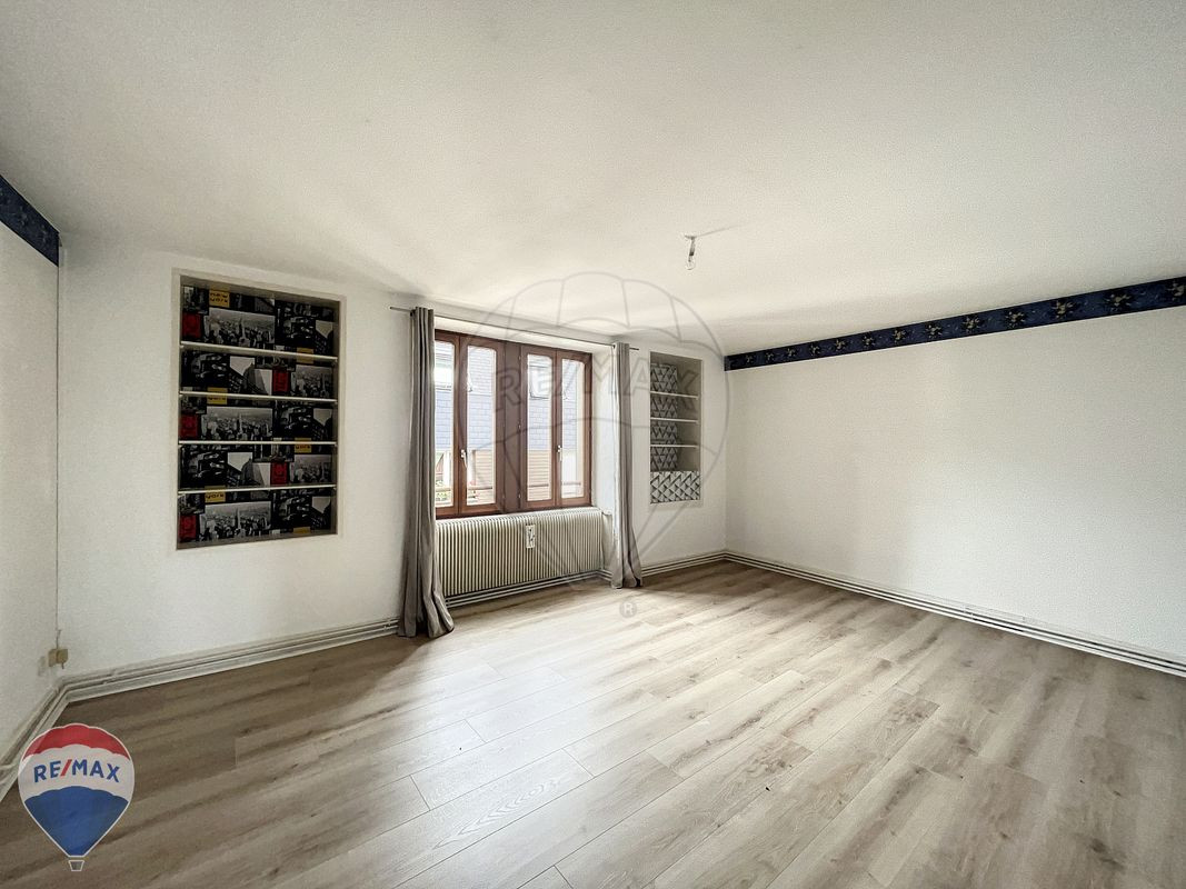 Immeuble 7 chambre(s) à vendre