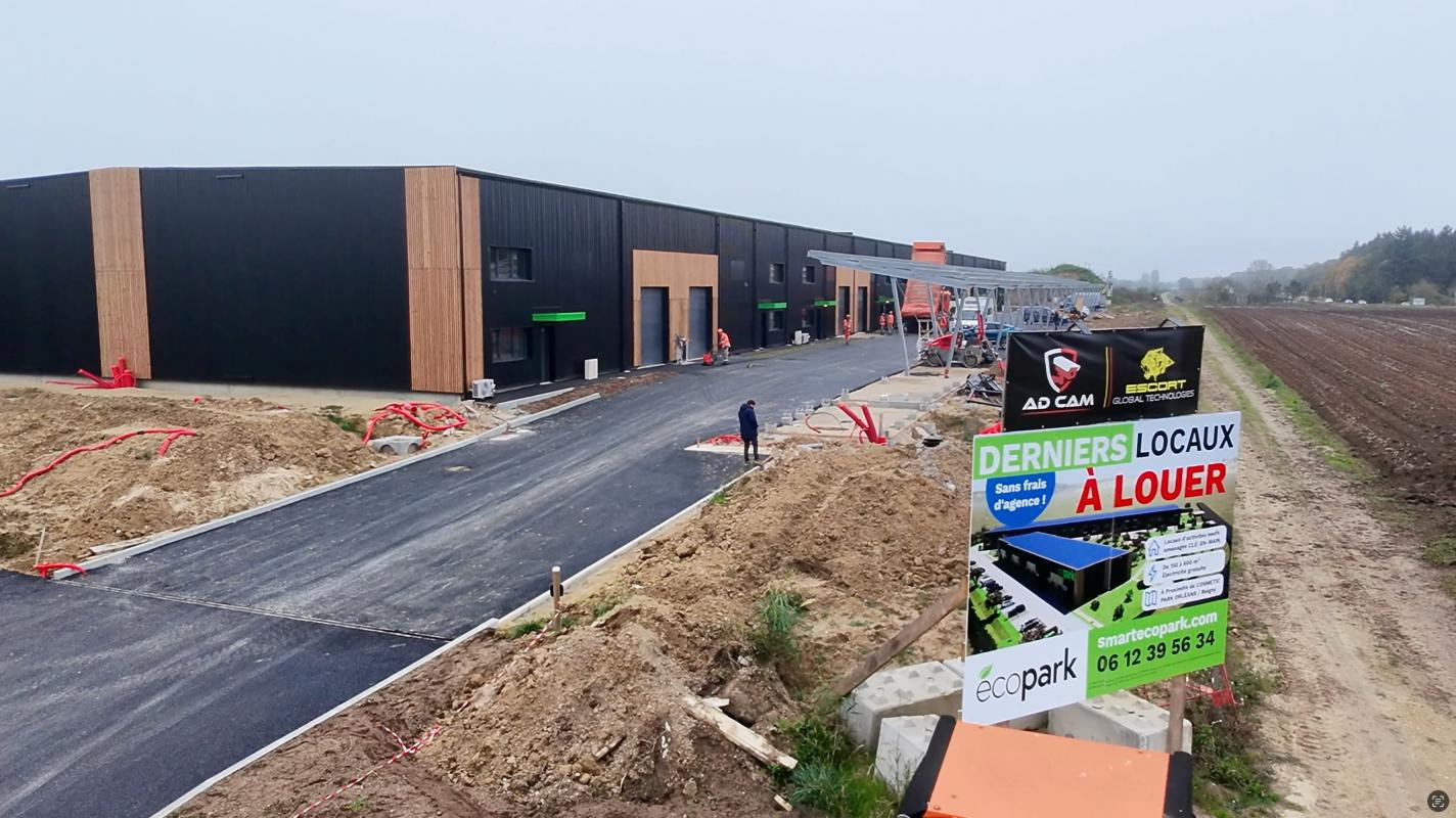 Local 155 m2 : Local d'activité avec bureaux climatisés, électricité gratuite