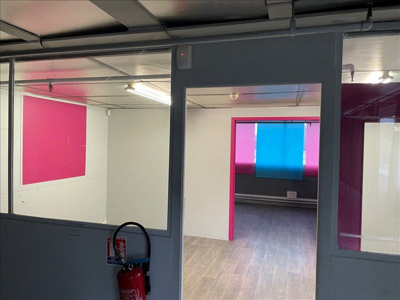 ENTREPOT RIORGES -  453 M² DIVISIBLE