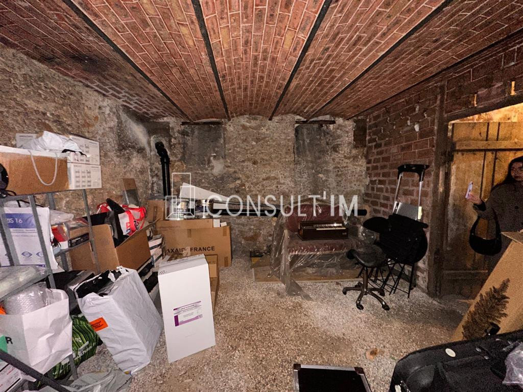 Proche de la Rue de Passy, une boutique de 44 m² à louer en très bon état
