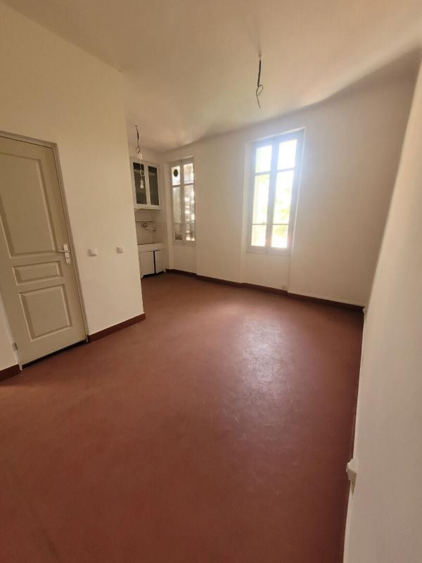 Local commercial St Sylvestre Sur Lot 480 m2