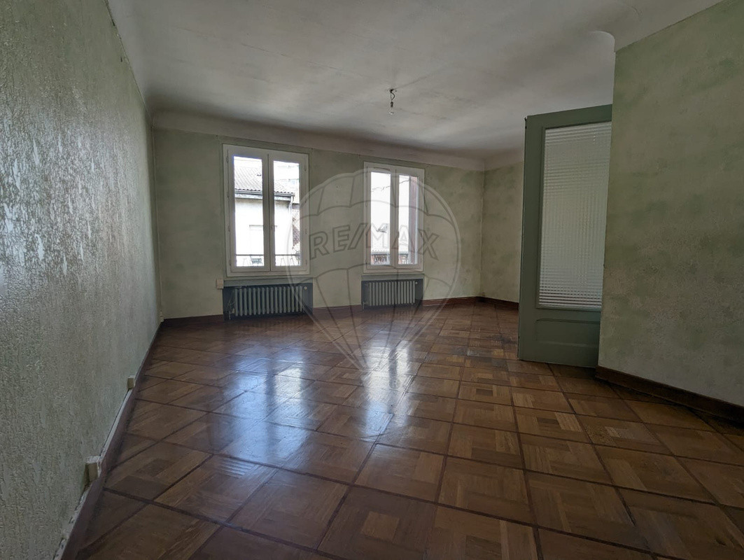 Immeuble 6 chambre(s) à vendre