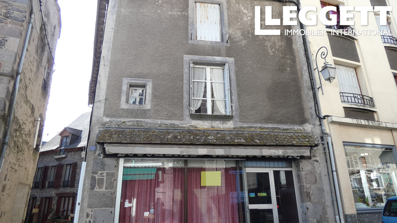 Ancien commerce avec deux étages pour projet d'habitation, de location et d'investissement
