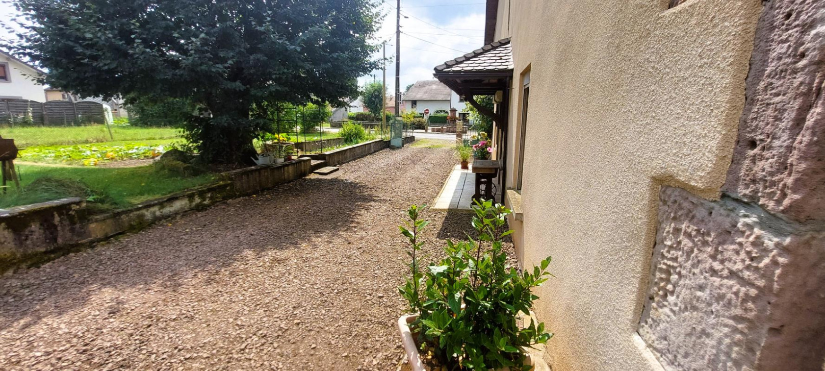 130KM de BALE/SAINT LOUIS - 1000 ETANGS - ANCIENNE FERME 200 M² HAB. - DEPENDANCES - Village 350hab. (350)