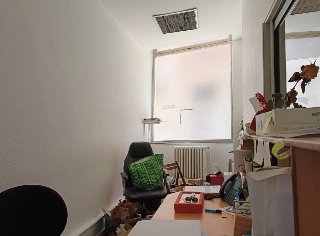 Murs Commerciaux - 72 m² - Les Pentes - Lyon 1