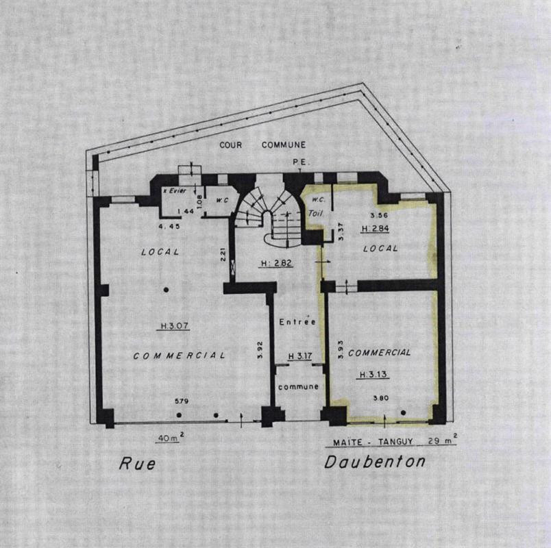 Boutique de 29m² en rdc, au cœur du 5ème arrondissement, à la sortie du métro Censier-Daubenton
