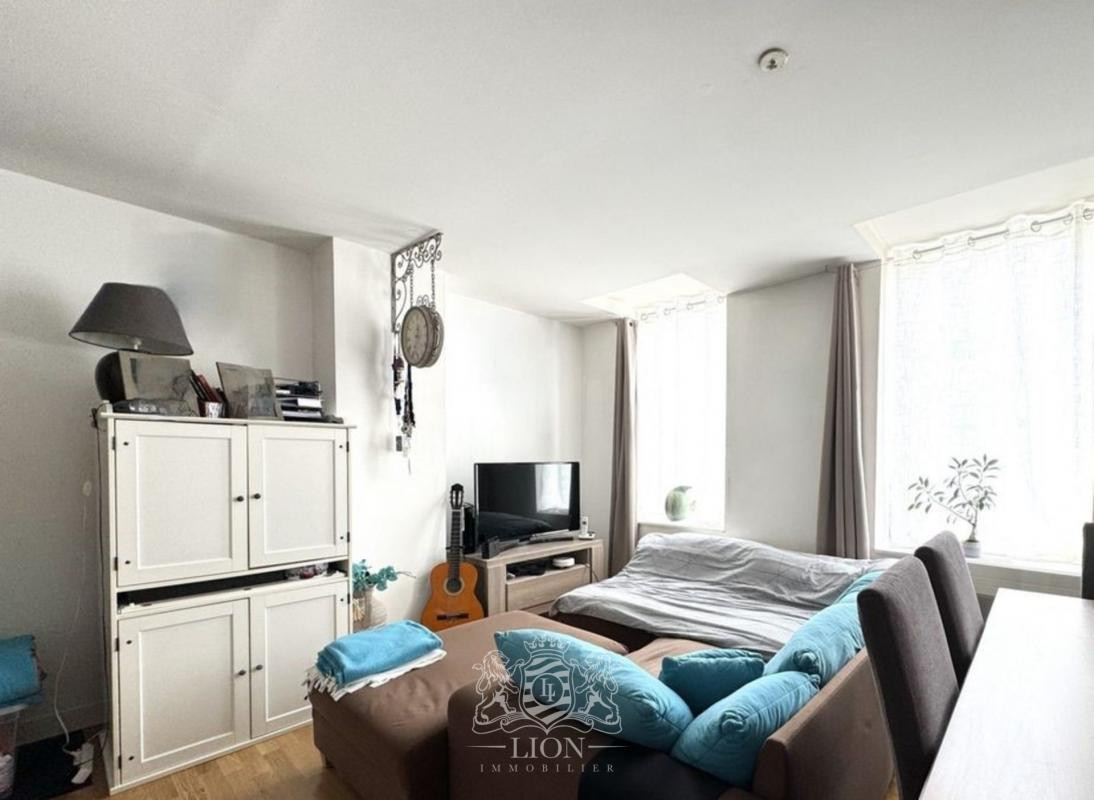 Immeuble entier composé de 4 lots cadastrés